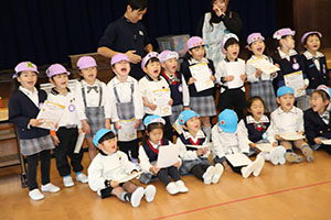 がんばりマンカード　表彰式　年中組