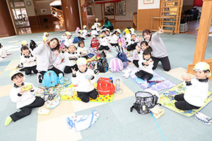 中部公園　遠足楽しかったね　　年少　NO.2