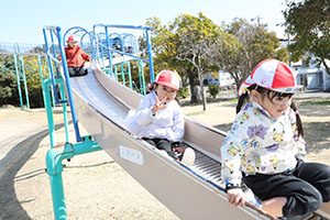 中部公園　遠足楽しかったね　　年少　NO.2