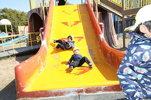 中部公園　遠足楽しかったね　　年少　NO.1