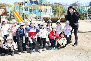 中部公園　遠足楽しかったね　　年少　NO.1