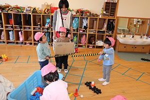 遠足ごっこ　ひよこ・あひる・ぺんぎん　NO．2