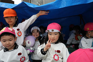 キャンプごっこ　E