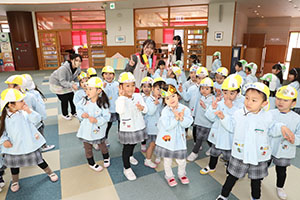 3月生まれのお誕生会　ー宝探しー　年少