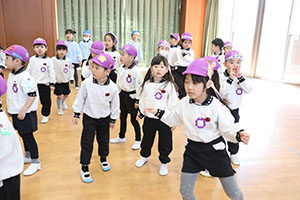 3月生まれのお誕生会 　ードッジボールー　　年長