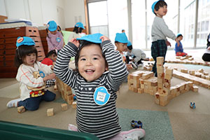 積み木遊び　ぺんぎん