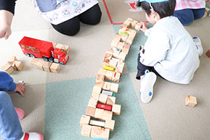 積み木遊び　ぺんぎん