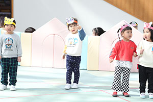 リズム遊び　「森の中の発表会」♪　2歳児クラス