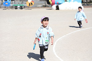 リレーで大盛り上がり！　ばら・すみれ