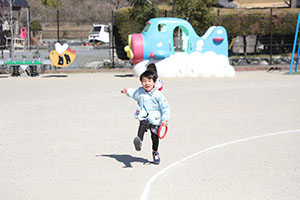 リレーで大盛り上がり！　ばら・すみれ