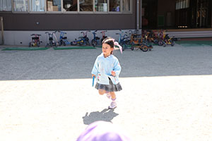 リレーで大盛り上がり！　ばら・すみれ