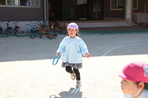 リレーで大盛り上がり！　ばら・すみれ