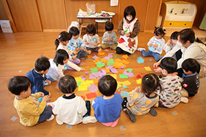 紙吹雪楽しかったね　ぺんぎん