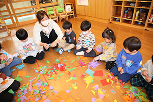 紙吹雪楽しかったね　ぺんぎん