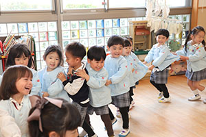 じゃんけん列車♪　きりん