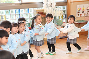 じゃんけん列車♪　きりん