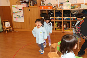 いす取りゲーム　ぺんぎん