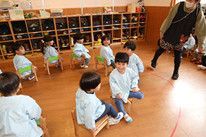 いす取りゲーム　ぺんぎん