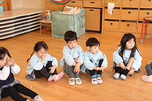 思い出帳渡し　うさぎ・りす・こあら・ぱんだ・きりん