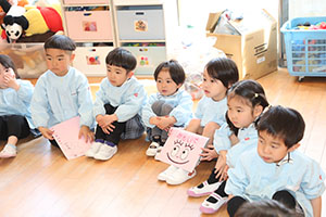 思い出帳渡し　うさぎ・りす・こあら・ぱんだ・きりん