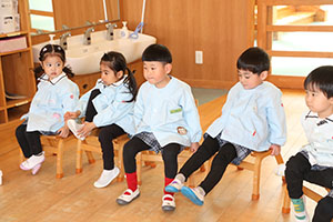 思い出帳渡し　うさぎ・りす・こあら・ぱんだ・きりん