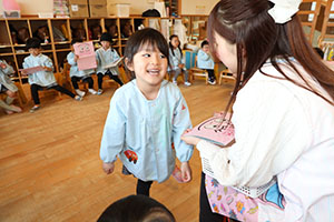 思い出帳渡し　うさぎ・りす・こあら・ぱんだ・きりん