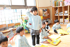 思い出帳渡し　ばら・ひまわり・さくら