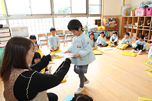 思い出帳渡し　ばら・ひまわり・さくら