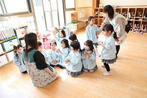 かくれんぼと宝探し　うさぎ