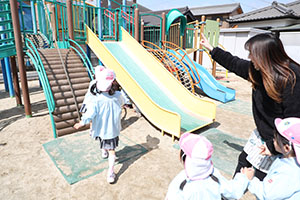 かくれんぼと宝探し　うさぎ