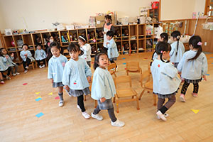 色選びいす取りゲーム　ぱんだ