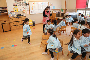 色選びいす取りゲーム　ぱんだ