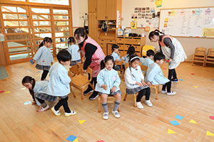 色選びいす取りゲーム　ぱんだ