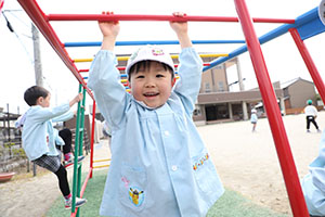 元気いっぱい園庭遊び！！　たんぽぽ