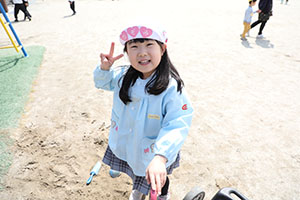 元気いっぱい園庭遊び！！　たんぽぽ