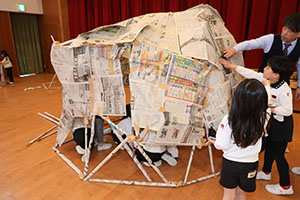 預かり保育の様子　⛺テントを作ったよ