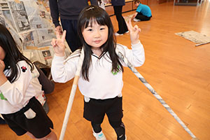 預かり保育の様子　⛺テントを作ったよ